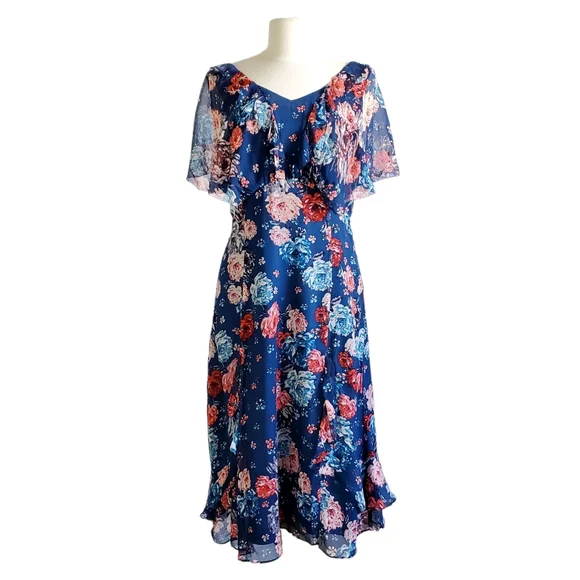 SUNDANCE 100% Silk Floral Dress Womens Size 6 SUNDANCE 100% Silk Floral Dress Womens Size 6